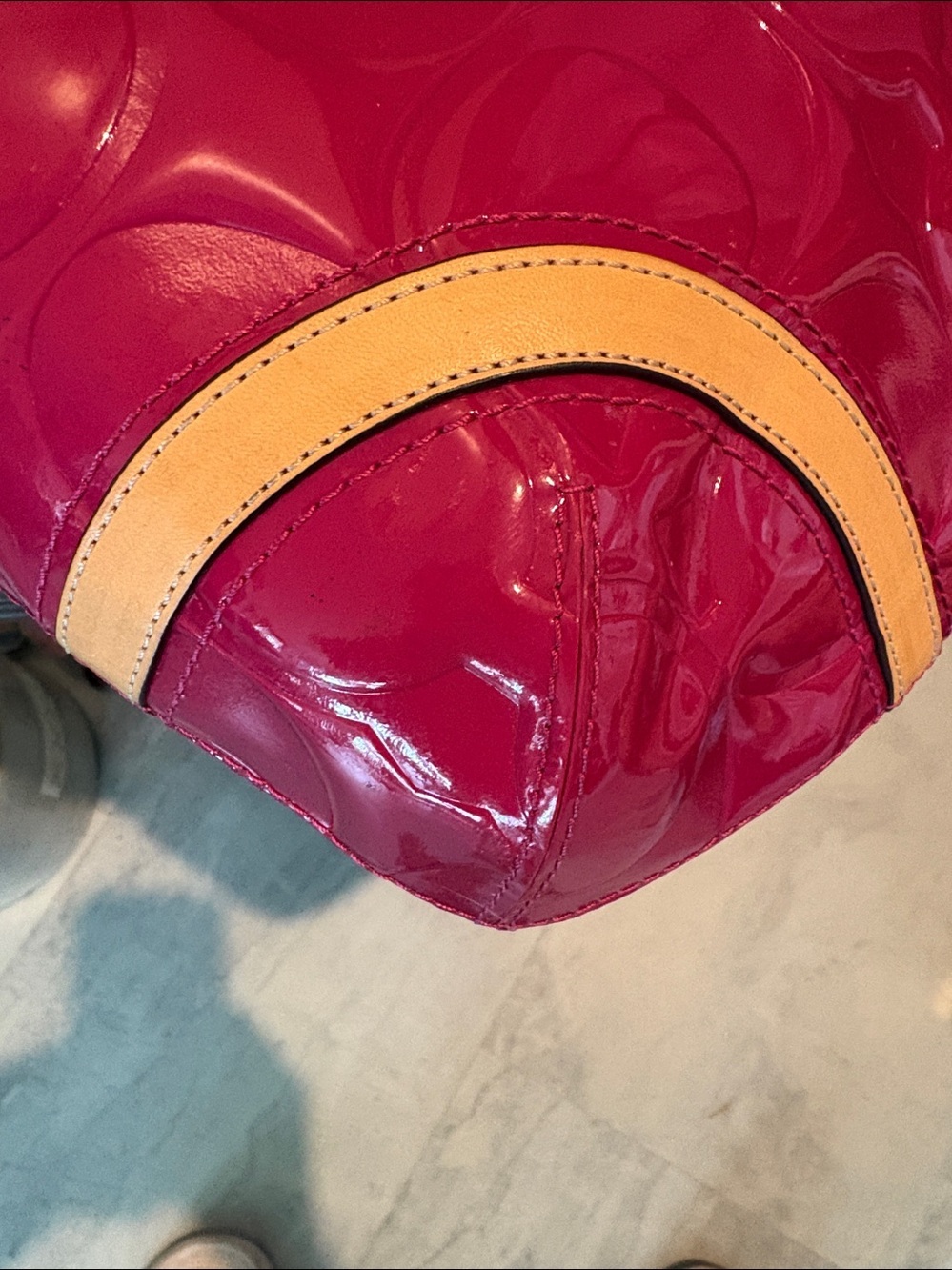 Coach Peyton Patent convertible bag Shoulder/Crossbody Fuchsia /Tan leather Trim - Picture 11 of 17